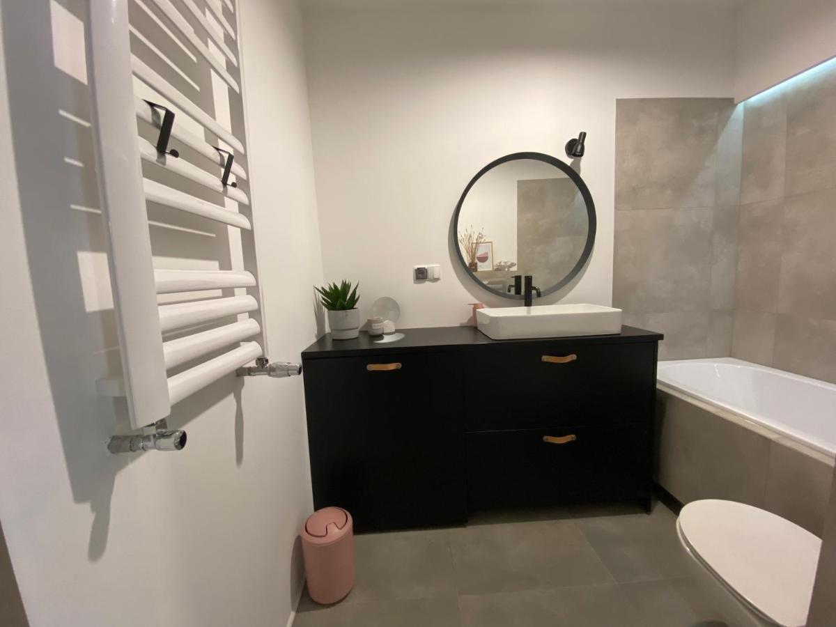 Apartament Moonapart Torunアパートメント エクステリア 写真