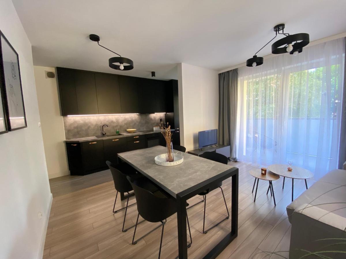 Apartament Moonapart Torunアパートメント エクステリア 写真