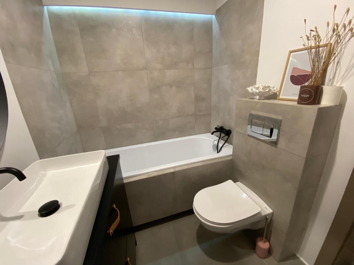 Apartament Moonapart Torunアパートメント エクステリア 写真